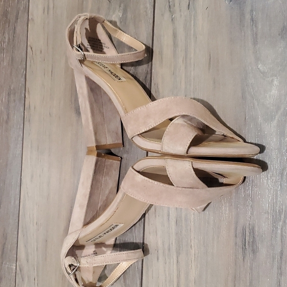 Steve Madden SaraII Suede high block heels sandals shoes sz 8.5M - Picture 8 of 12